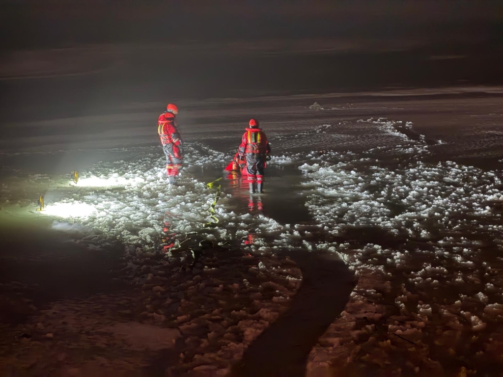 Nácvik záchrany osob z ledu_47