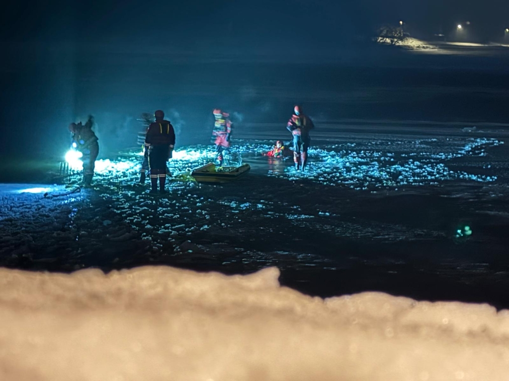 Nácvik záchrany osob z ledu_48