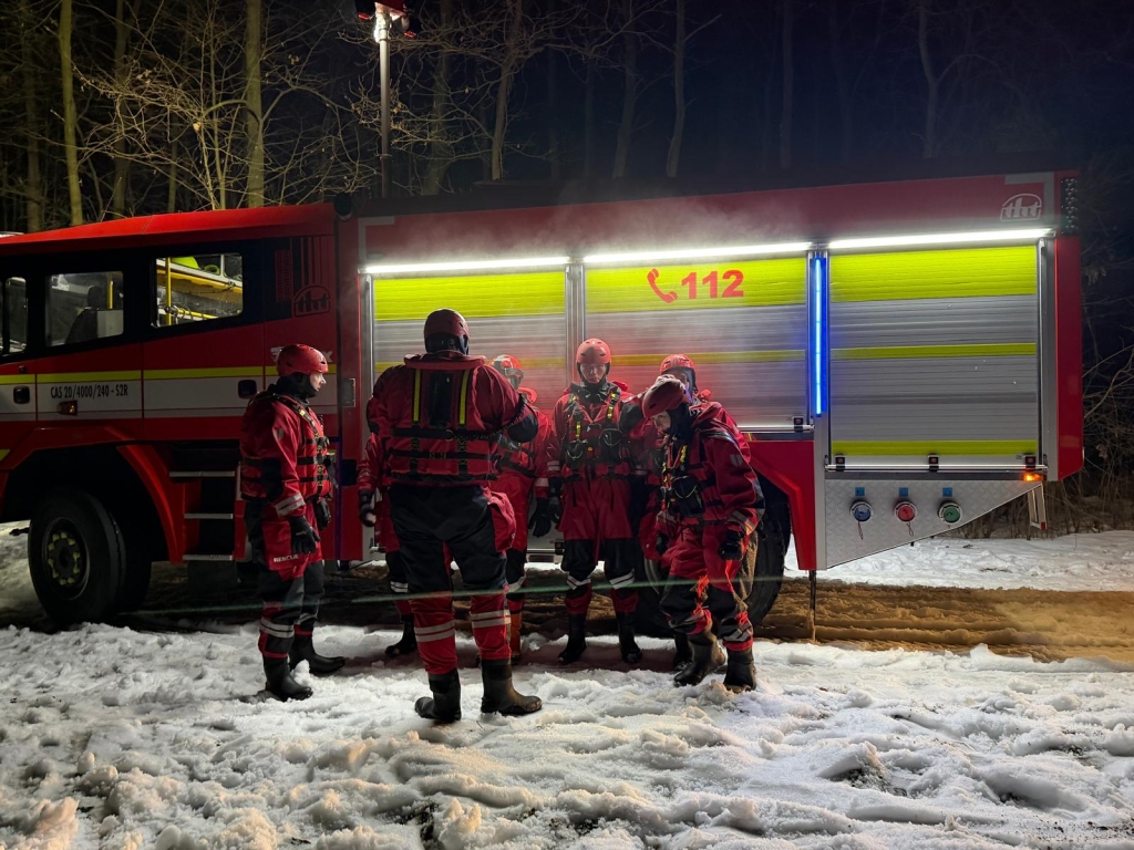 Nácvik záchrany osob z ledu_53